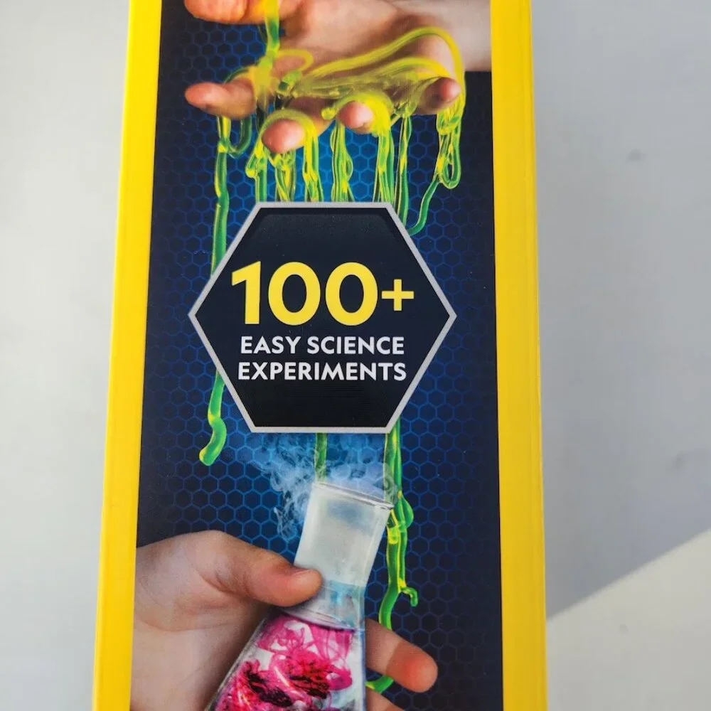 NATIONAL GEOGRAPHIC Mega Science Kit Amazing Reactions Chemistry Set Science Kit
